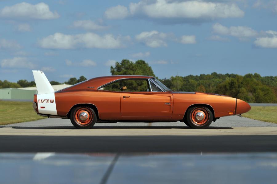 Dodge Charger Daytona Hemi 1969 года  (фото 12 из 29)